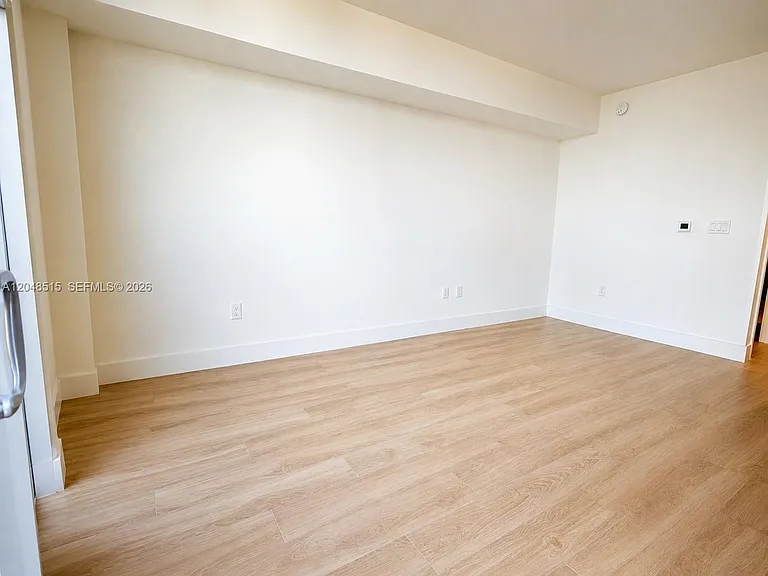 90 NE 32nd St #814 — Photo 7