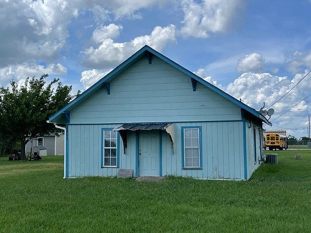 1st image of 4401 Elementary Dr