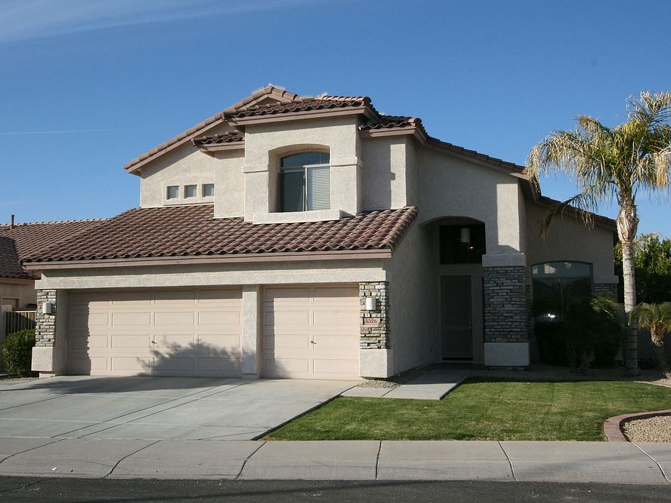 Great Frontyard Curb Appeal!
