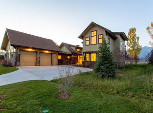 416 Crystal Canyon Dr, Carbondale, CO 81623