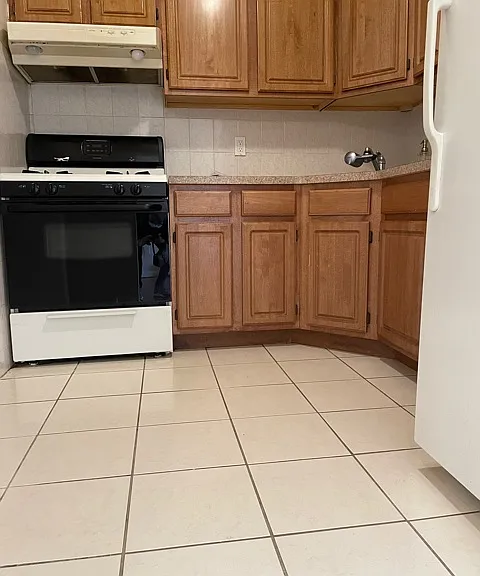 7128 66th Rd — Photo 5