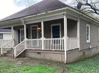 766 Park Ave SE, Lindale, GA