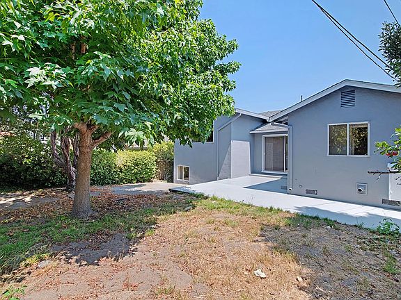 2nd image of 161 Parkview Dr