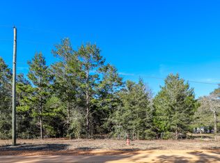 52 Passion Flower St, Defuniak Springs, FL 32433