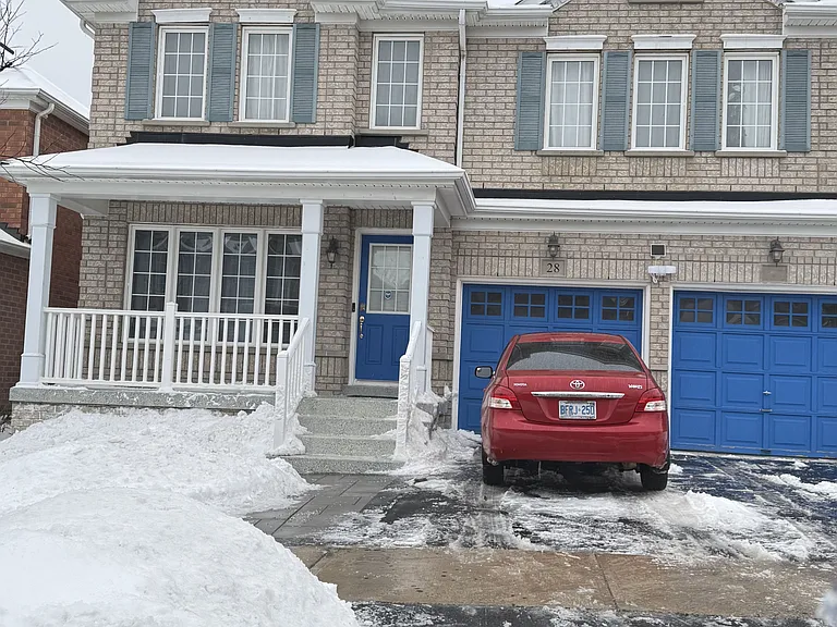 28 Glennie Dr #BASEMENT — Photo 1