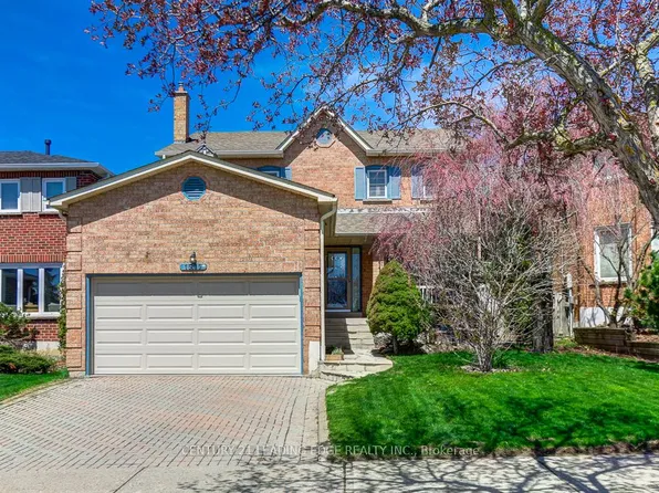 1595 Sir Montys Dr, Mississauga, ON L5N 4P1