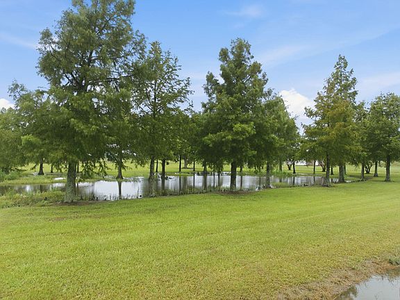 2nd image of 12135 Pousson Rd