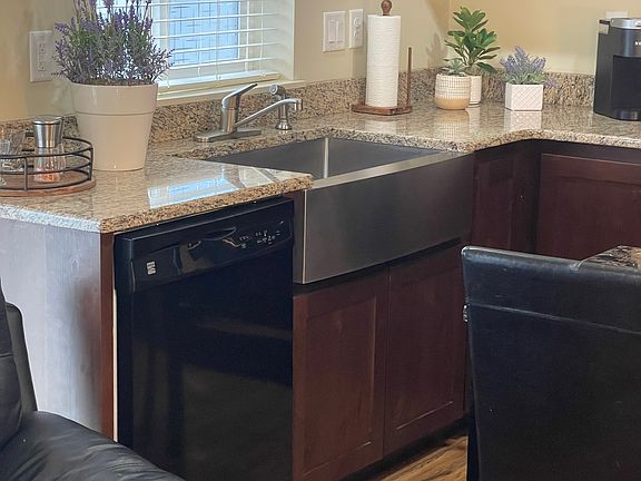 5th image of 4601 NE Windward Pl #203