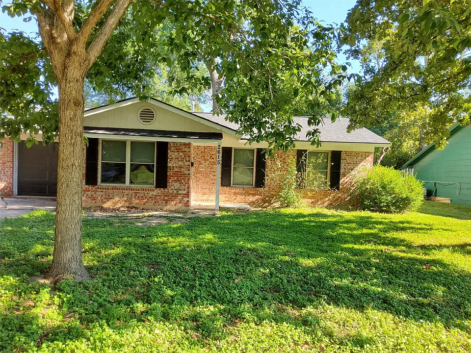 2615 Sherwood Ln