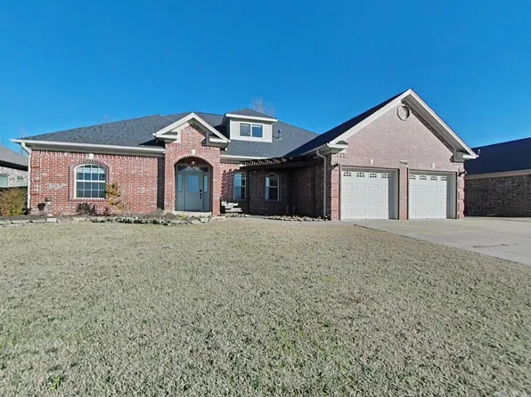 2360 Lakewood Cir, Cabot, AR 72023