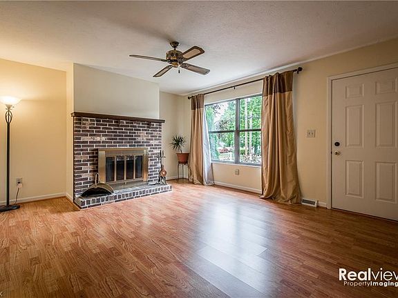 3rd image of 2023 Sequoia St