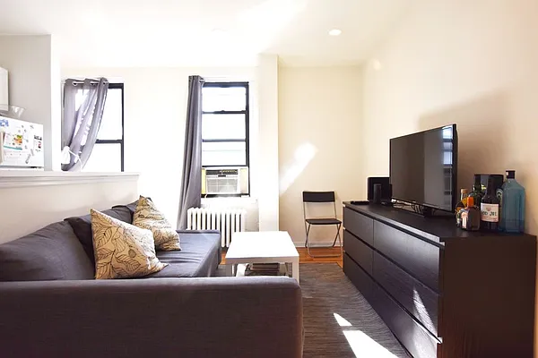 Rented by Bold New York | media 26