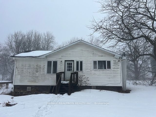 1st image of 3293 Holt Rd