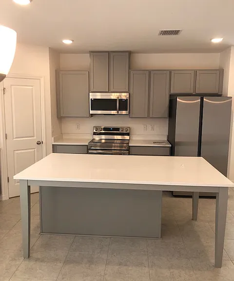 3637 Majestic Dr — Photo 2