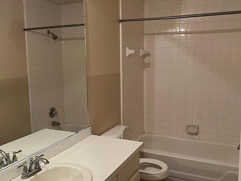 1812 Brittany Ln — Photo 11
