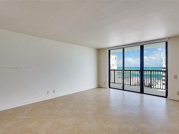 4th image of 1800 Collins Ave APT 19F
