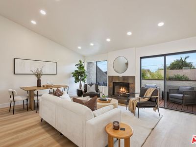 164 W 220th St APT 10, Carson, CA, 90745