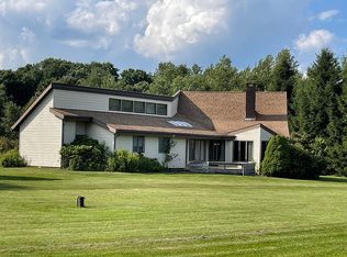 1294 Pocono Heights Rd, Tobyhanna, PA 18466