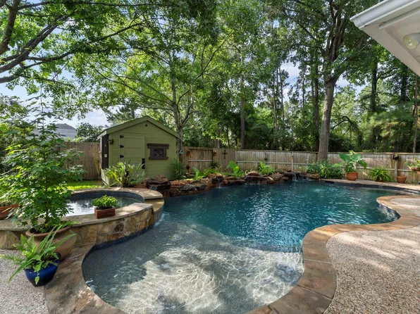 2106 Leaf Meadows Ct, Spring, TX 77386