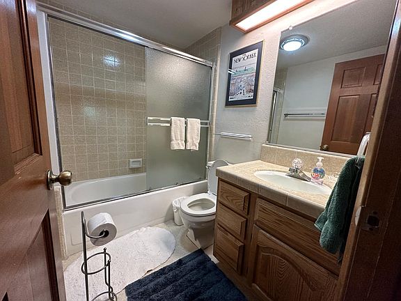 Upstairs full bath #2