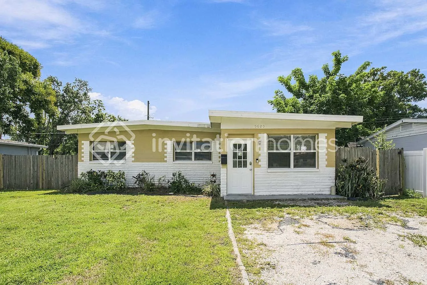 5620 86th Ave N Pinellas Park, FL 33782 — Photo 1