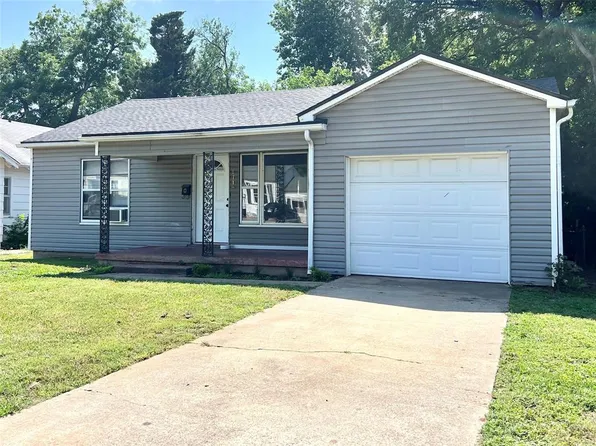 1718 S 14th St, Chickasha, OK 73018