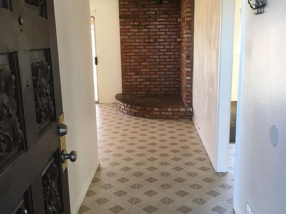 Entry & Hallway