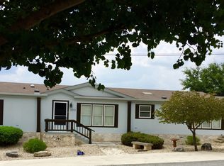 105 Purple Sage Dr, Kerrville, TX 78028