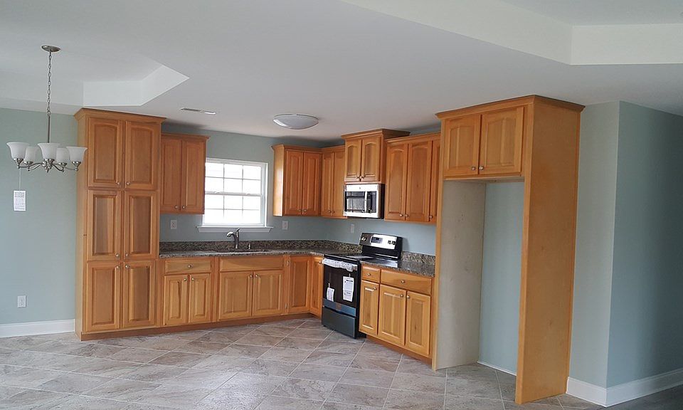 2nd image of 129 Lillian Dr