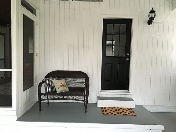 4th image of 2203 Gillis St