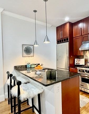 5th image of 38 Appleton St #2