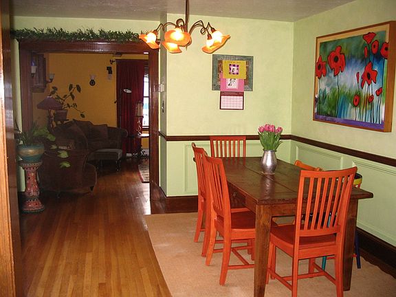 2nd image of 16 Nay Cir