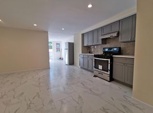 82-17 165th St, Jamaica, NY 11432