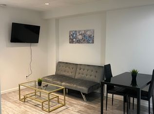 521 W 48th St #4F, New York, NY 10036