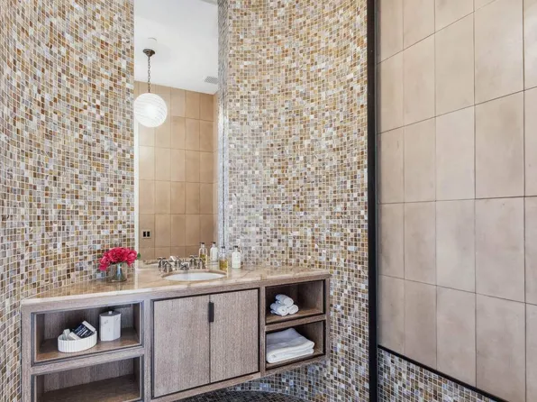 45 Walker Street image 24 of 24