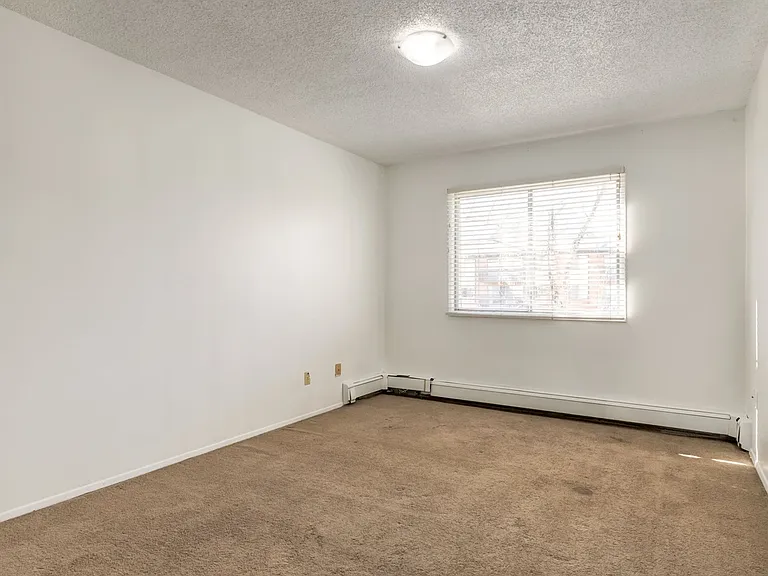 3805 Marlborough Dr NE — Photo 9