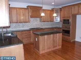 229 S Highland Rd, Springfield, PA 19064