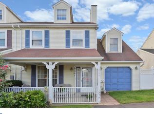 1946 Greymont St, Philadelphia, PA 19116