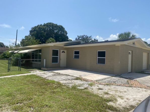 2315 Saint Lucie Blvd