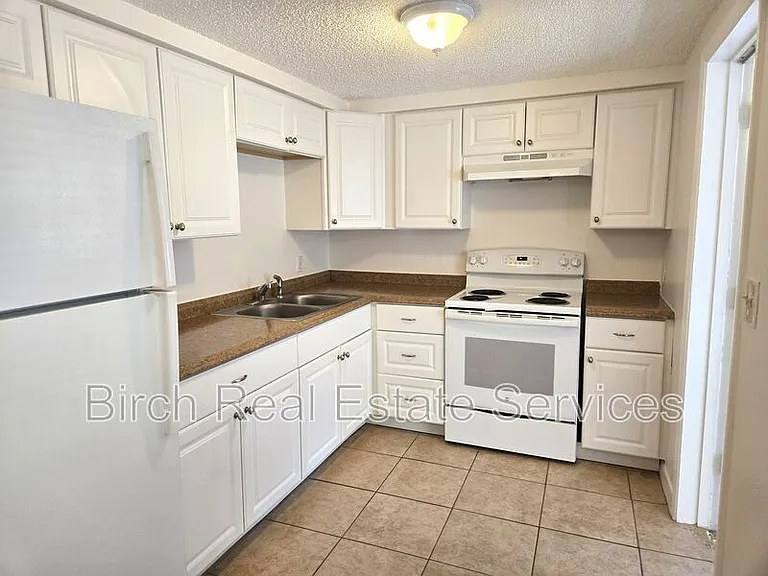 6839 Forest Ave — Photo 6