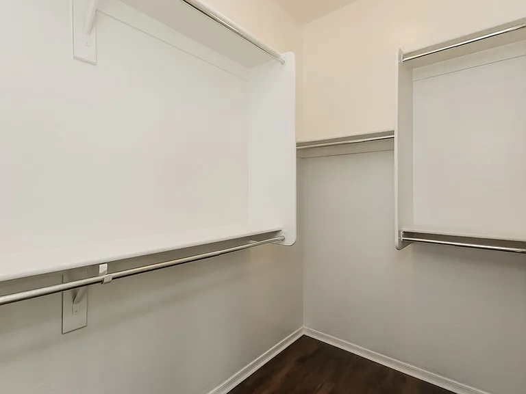 38514 N Navarro Dr — Photo 12