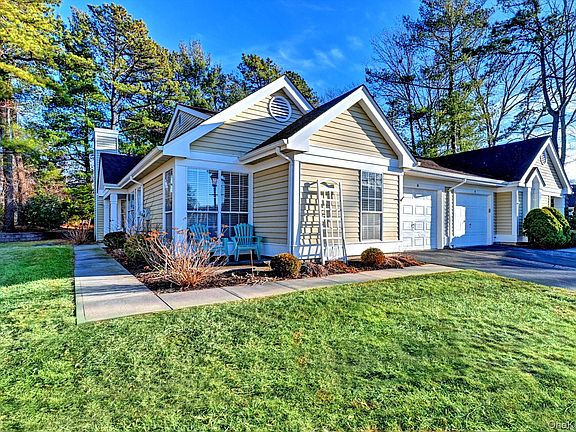 2nd image of 10 Oakdale Court