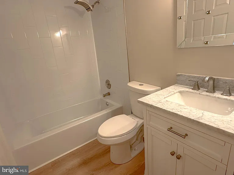 3451 Caledonia Cir — Photo 10