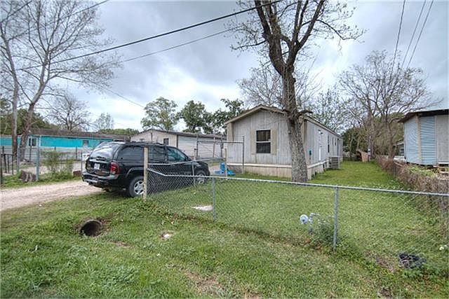 1st image of 14526 Hershe St
