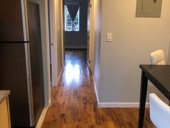 5th image of 16110 43rd Ave #1F