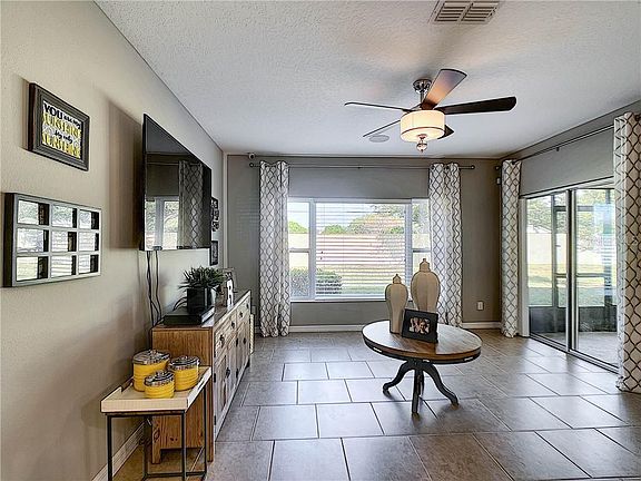 4th image of 1727 Kato Way
