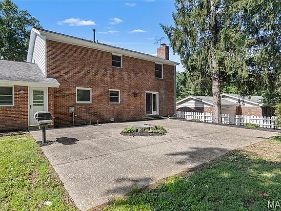 4th image of 4351 Alderwood Dr