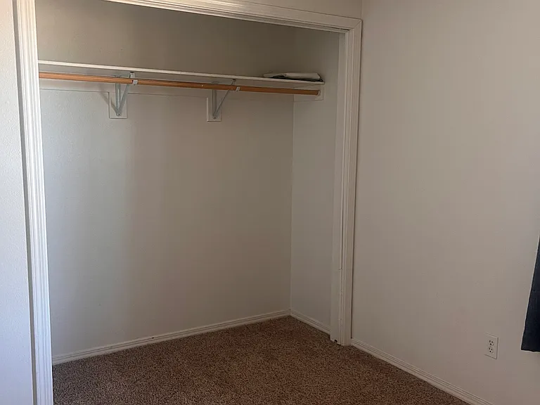 22333 Luke Ct — Photo 8