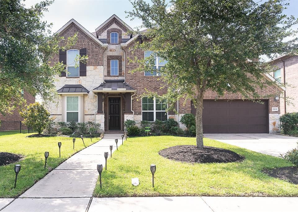 1st image of 25639 Kearsley Dr