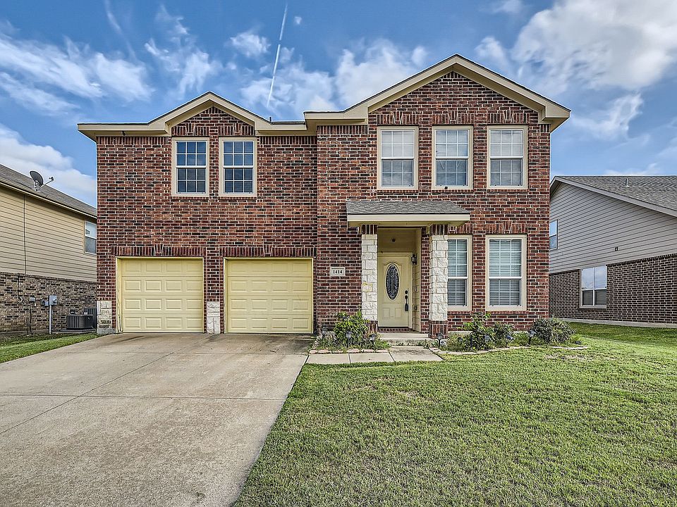 1st image of 1414 Yosemite Dr